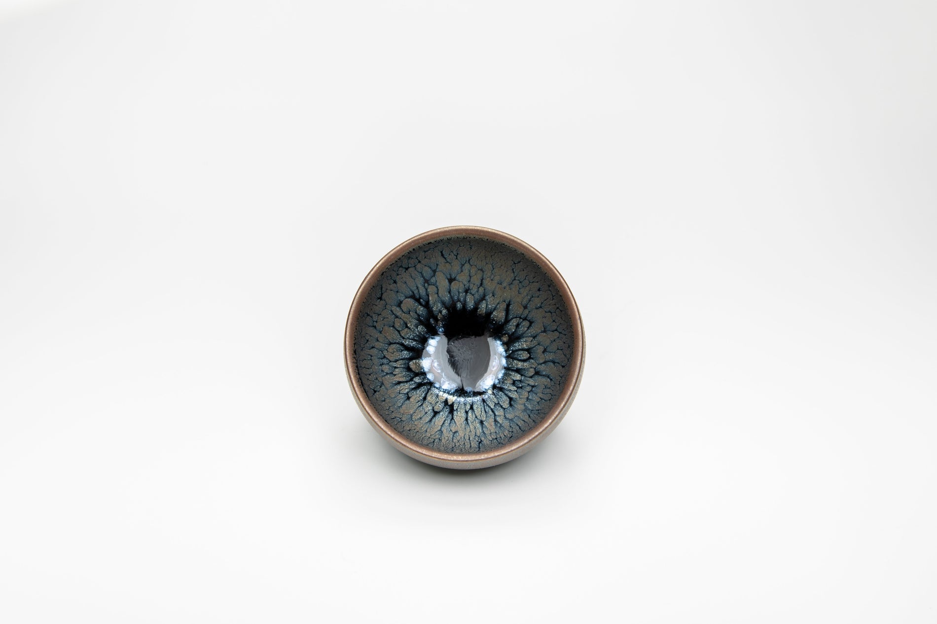 建盏科普介绍｜宋韵流光的千年瓷器 -不言器