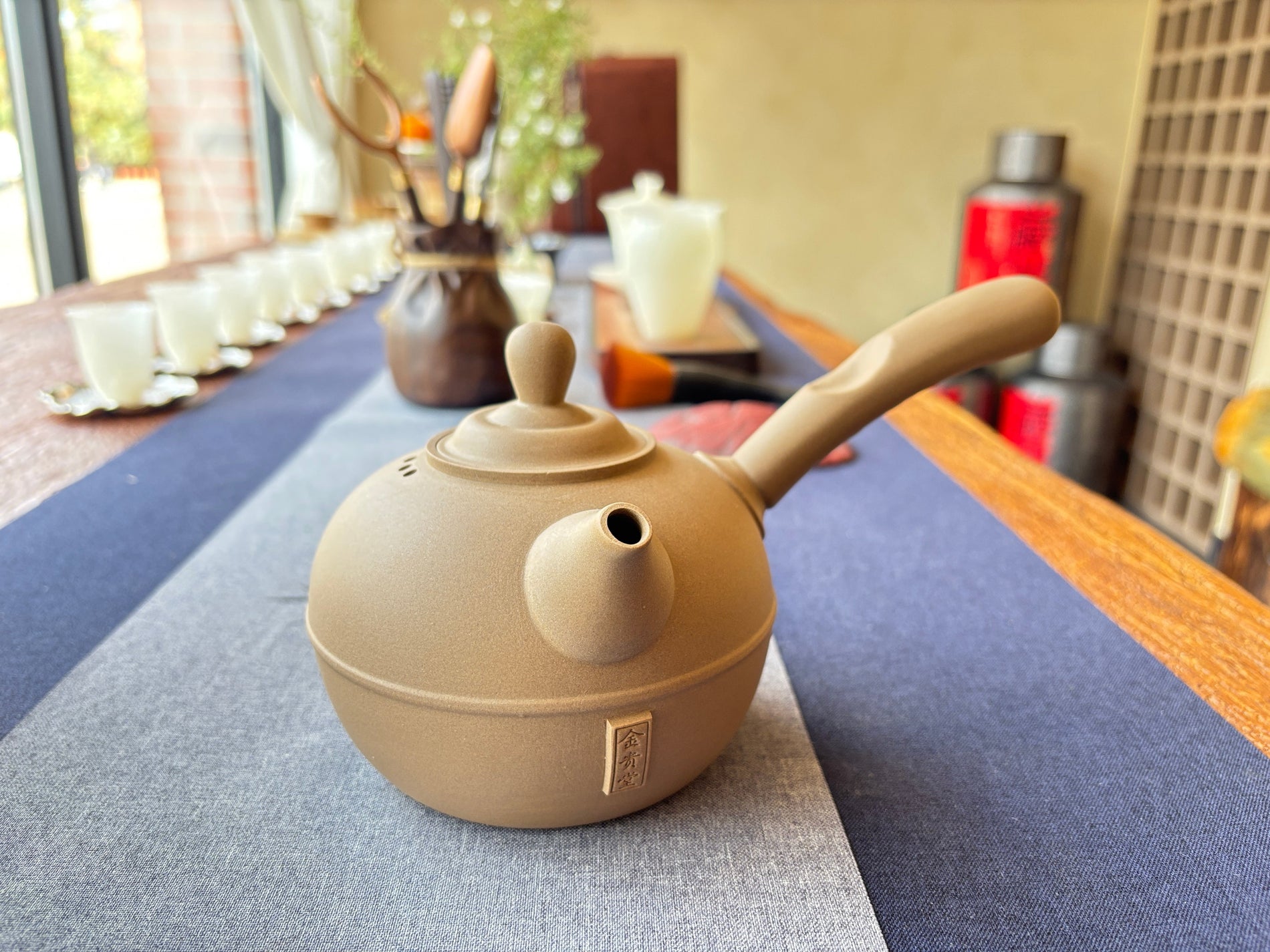 麦饭石茶壶｜天然矿石之器，水润茶香之源 -不言器