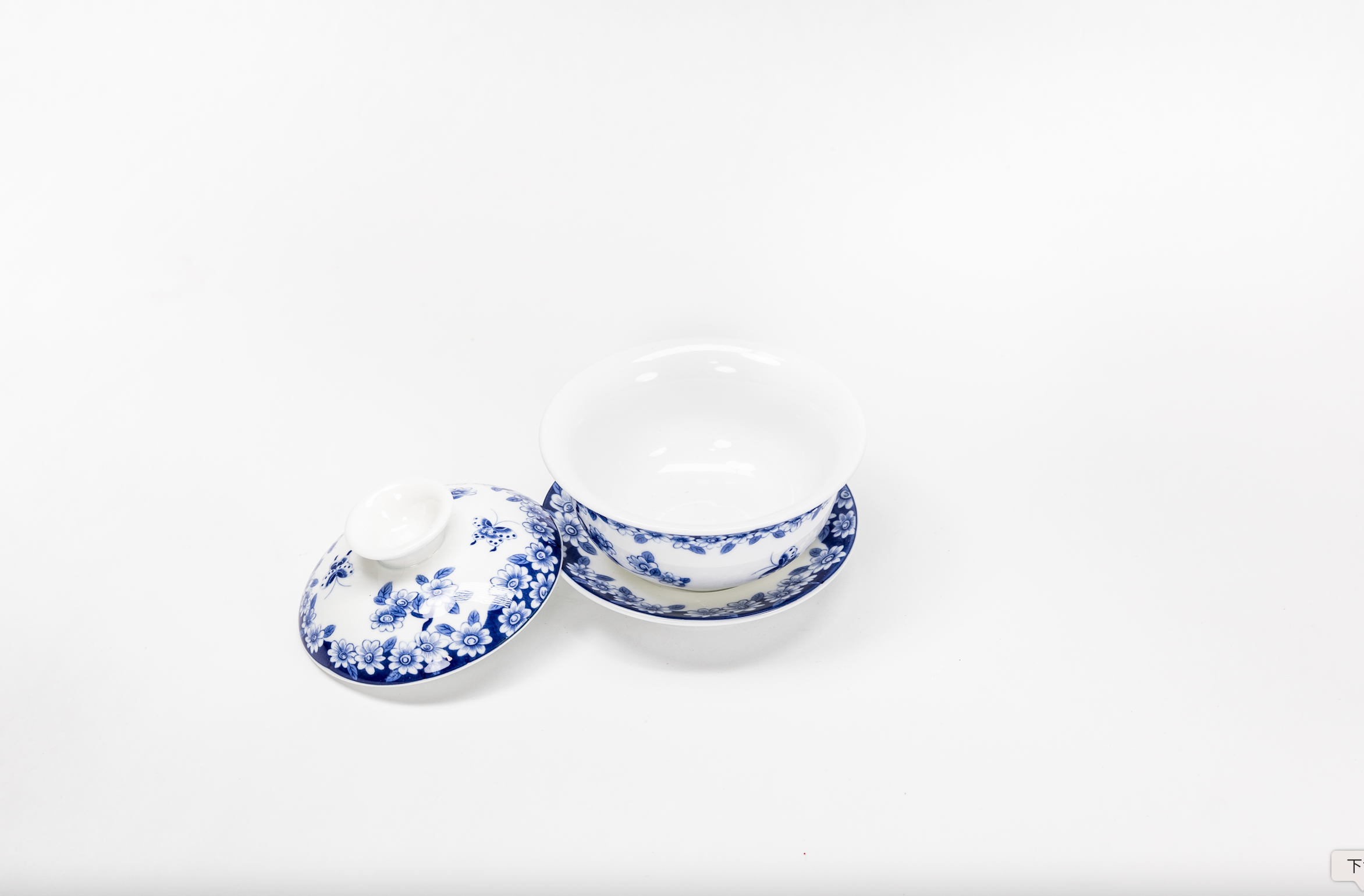 青花蝶恋小盖碗