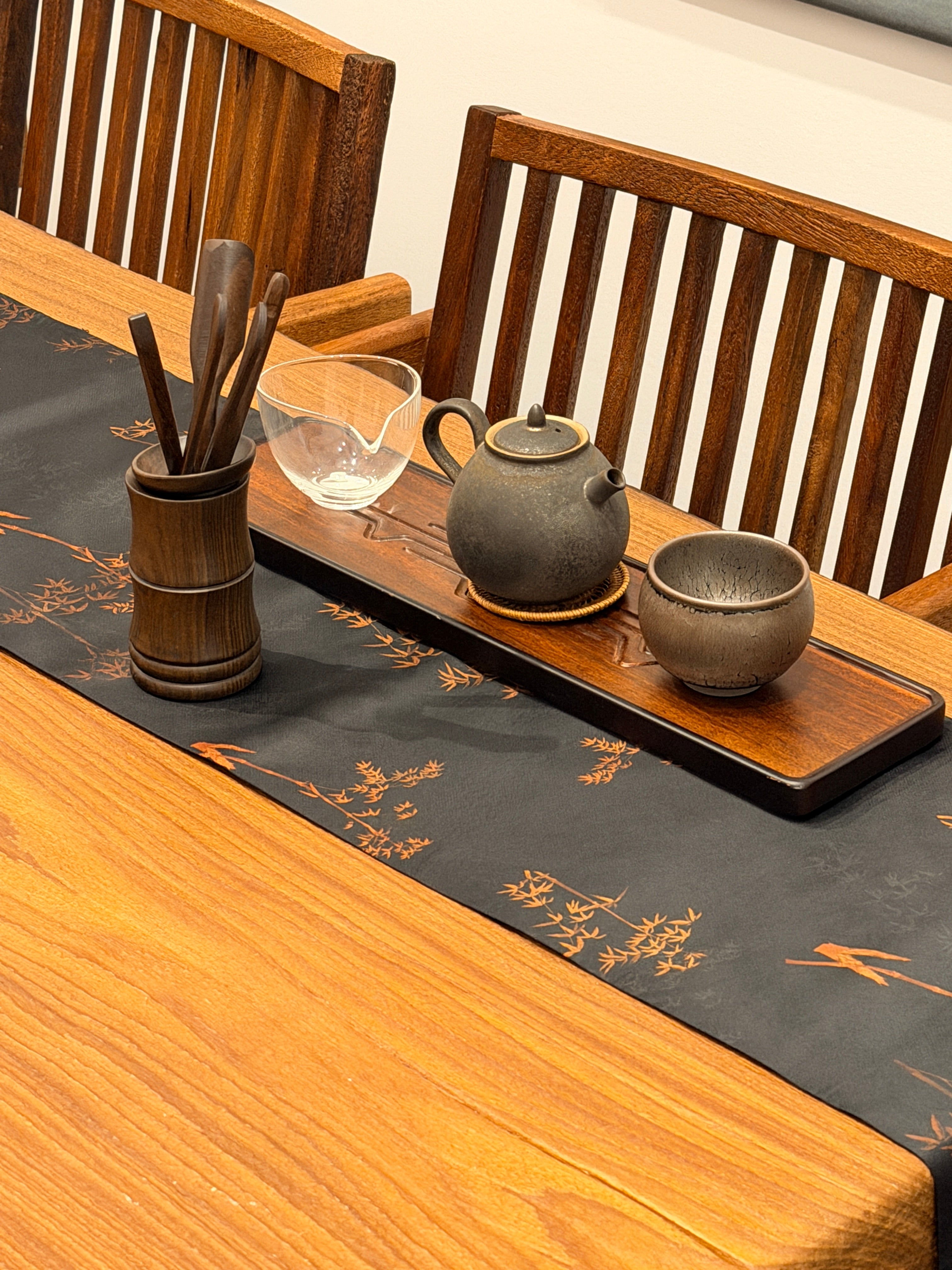 Ink Bamboo Listening to the Wind Gambiered Silk Tea Mat