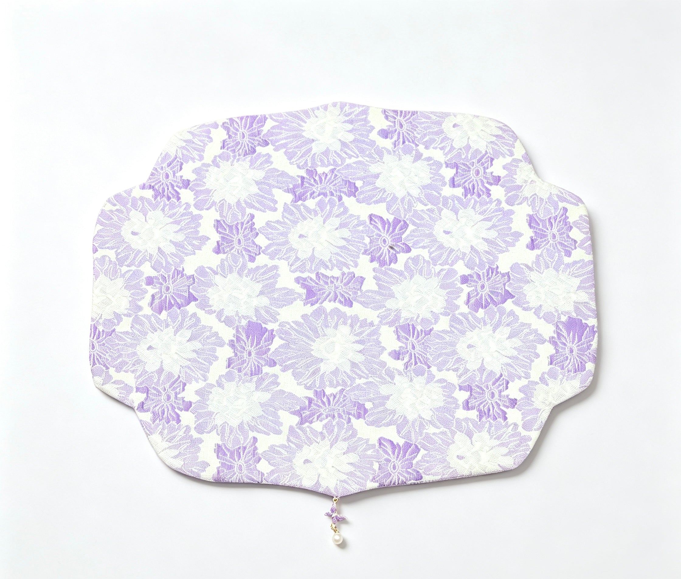 Drooping Pearl Begonia, light purple baoxiang brocade short tea mat