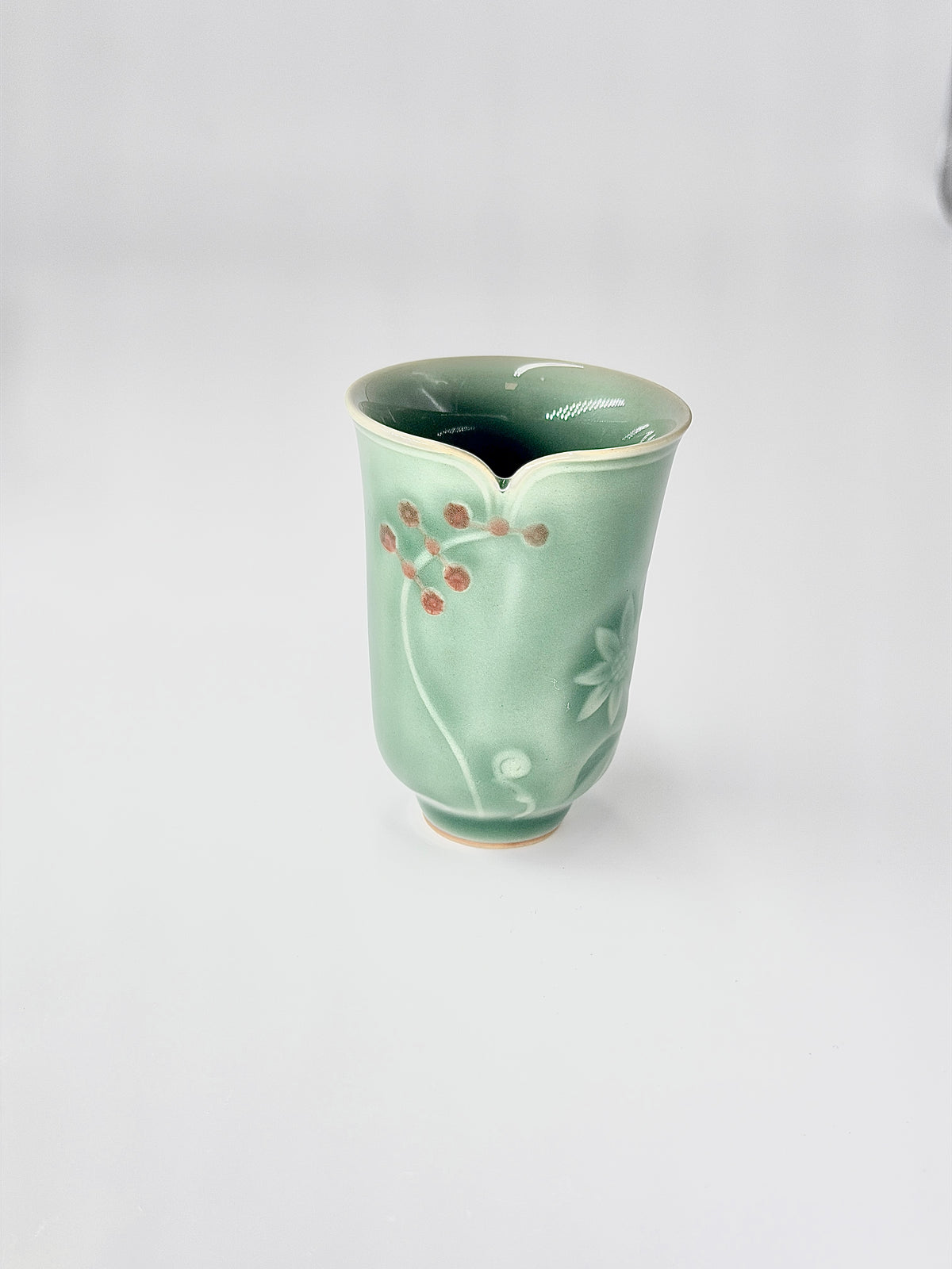 Longquan Celadon "Three Works" Cheongsam Fragrance-Tasting Cup