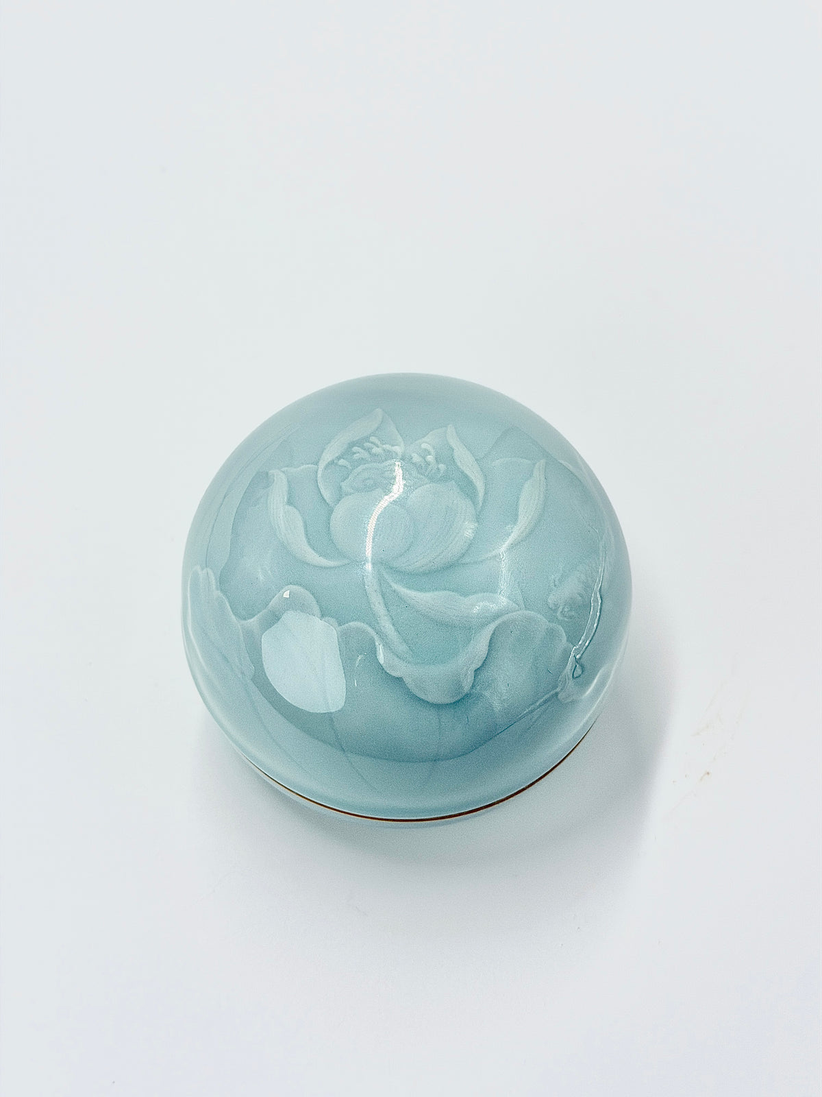 Longquan celadon pale green lotus jewelry box