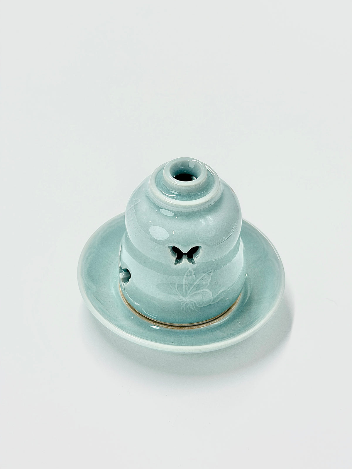 Longquan celadon triple-fired powdery green gourd incense burner
