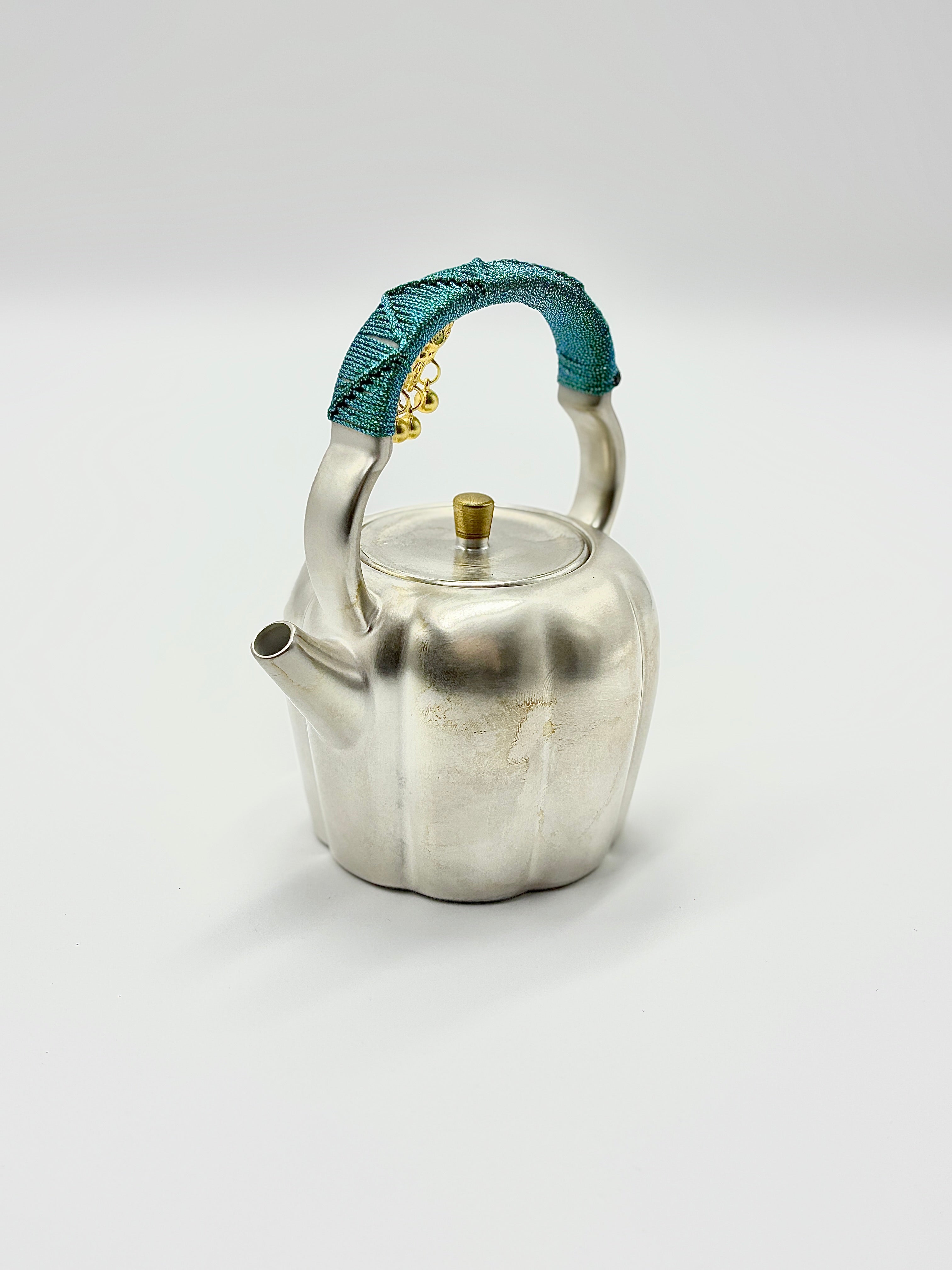 Pumpkin-shaped Silver Teapot with Handle