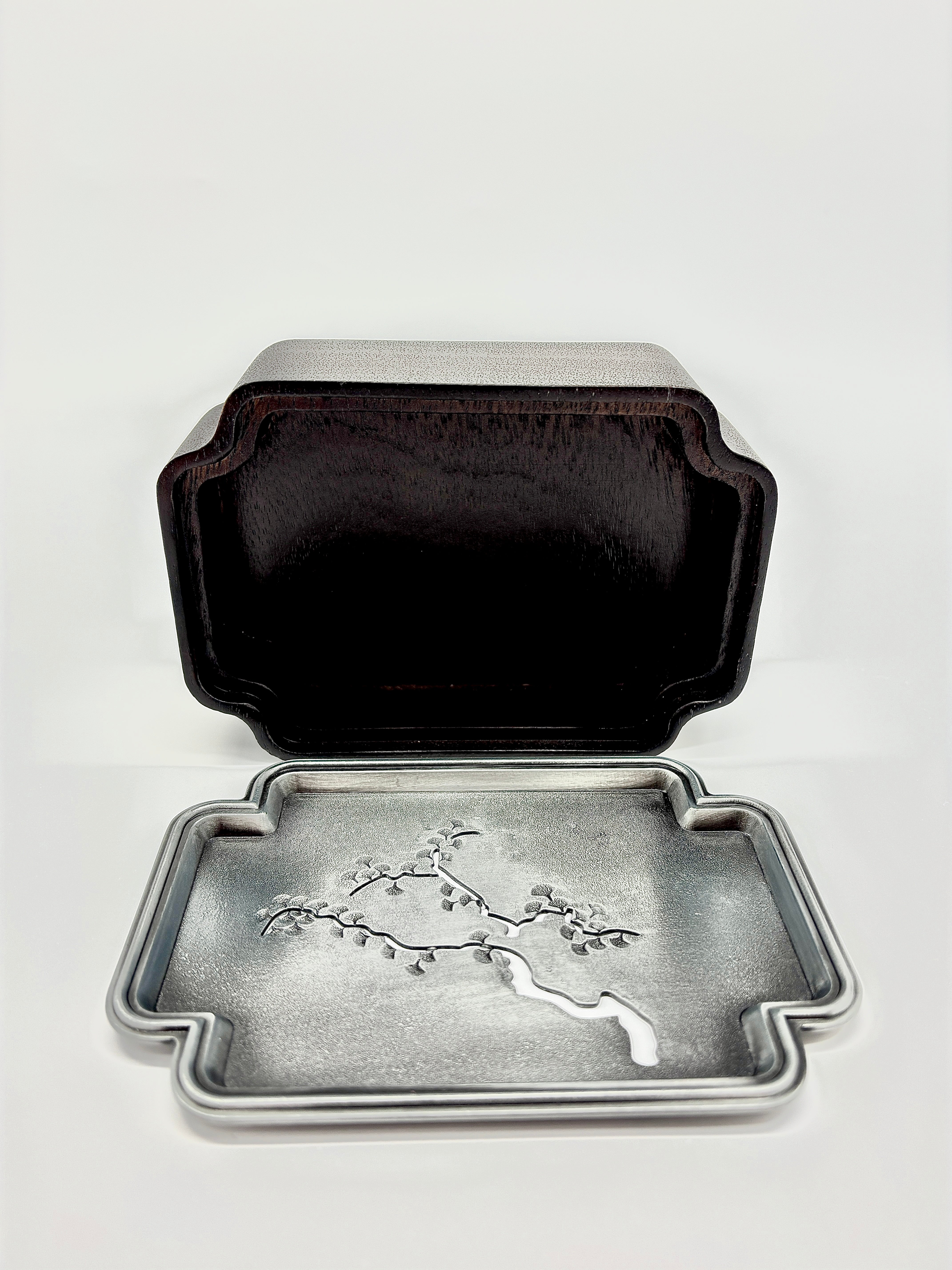 Alloy Apricot Tree Teapot Holder