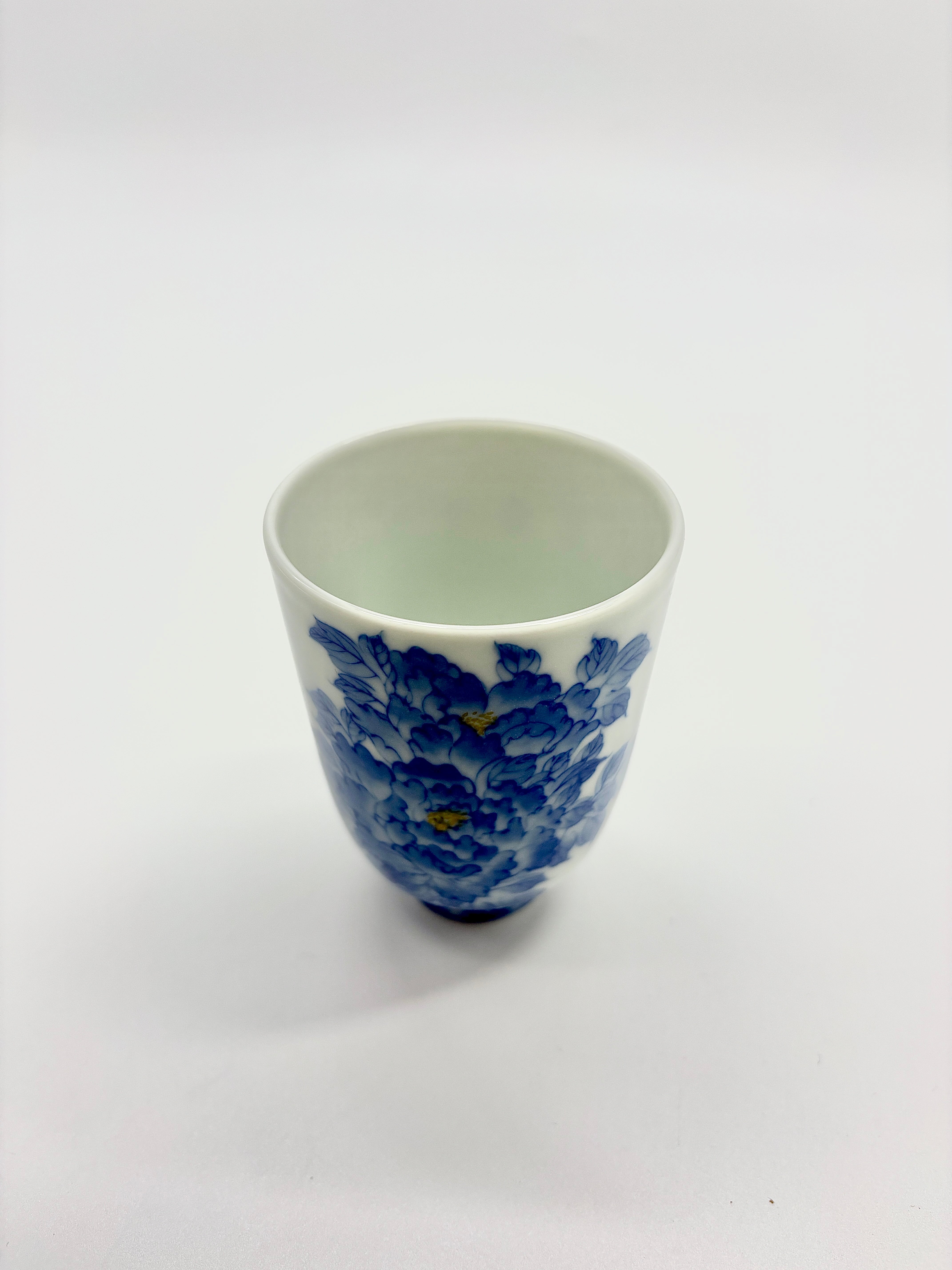 仿古泥青花牡丹闻香杯（逐云涧）